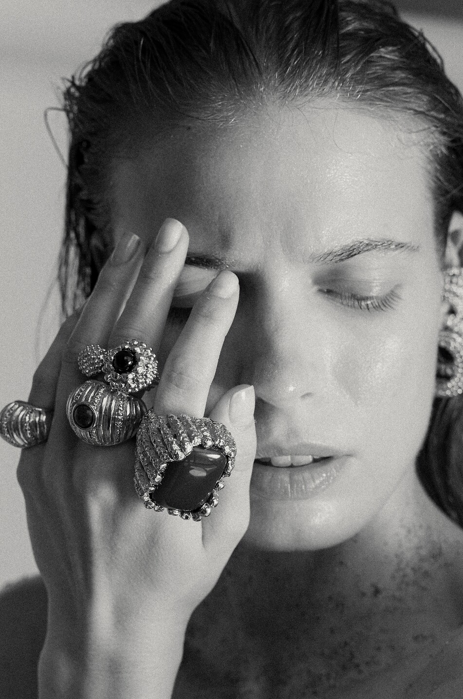 PAOLA SIGHINOLFI Reef fluted golden ring with coral Women GOLDEN 3