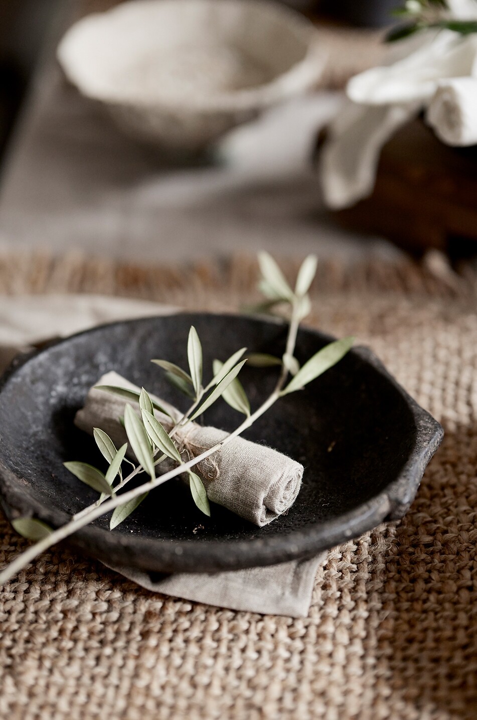 JAKOBSDALS Bol en pierre Skål 26x26x6 cm Maison NOIR 2