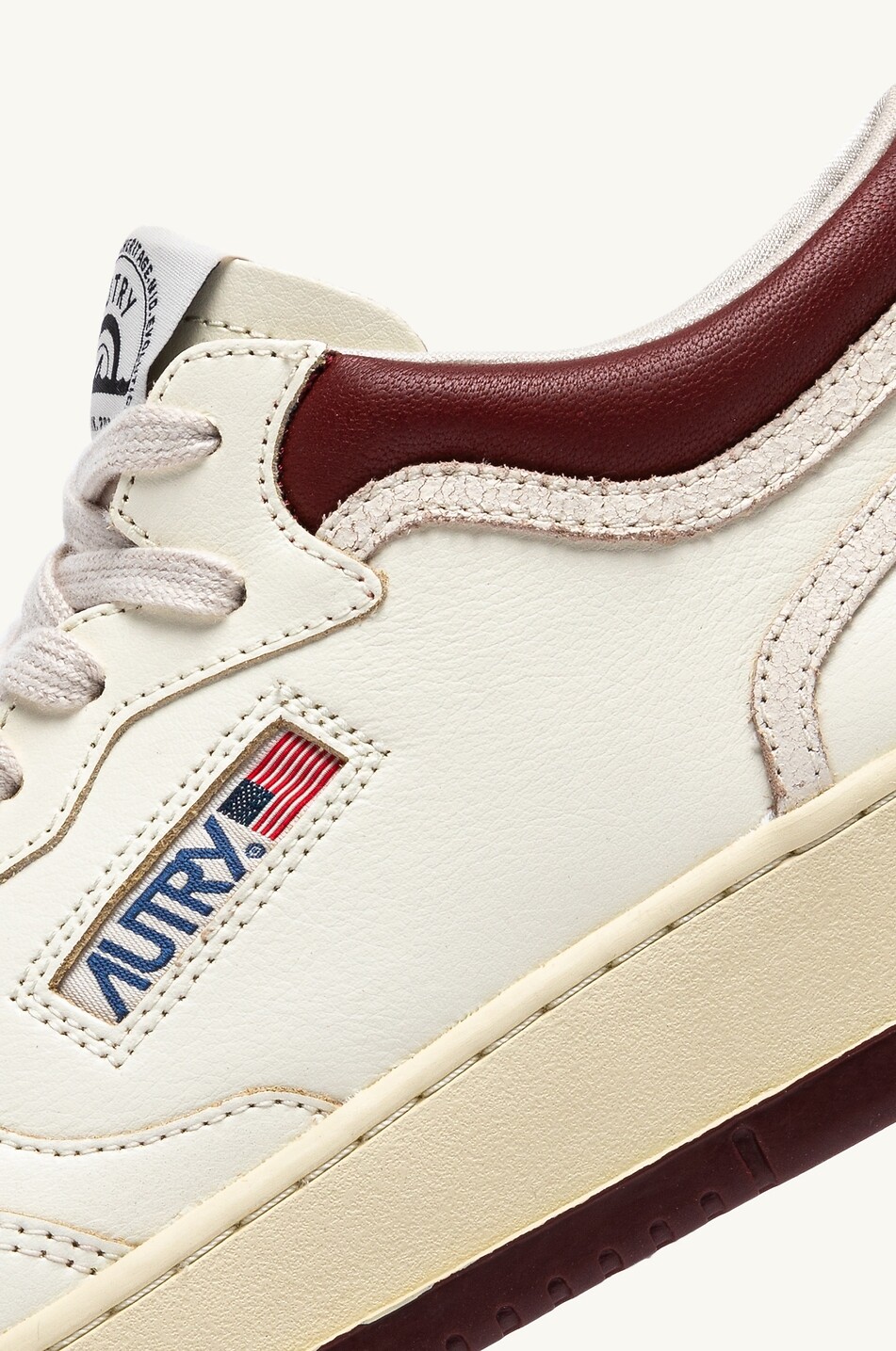 AUTRY Niedrige Schnürsneakers aus Glattleder Med-Way Syrah Herren CREMEFARBEN 5