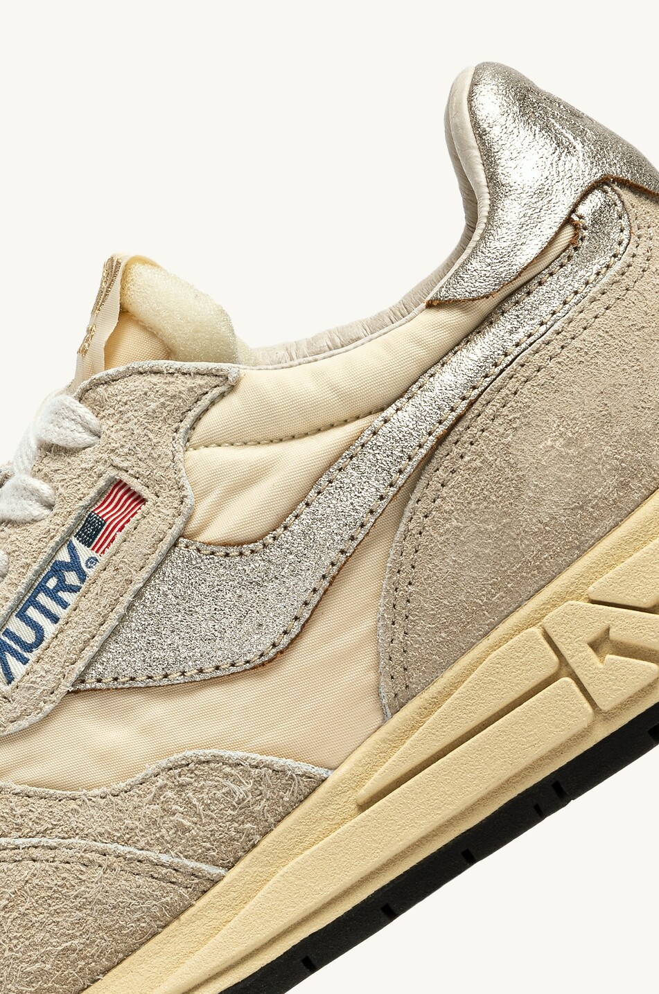 AUTRY Niedrige Materialmix-Schnürsneakers Reelwind Damen BEIGE 6