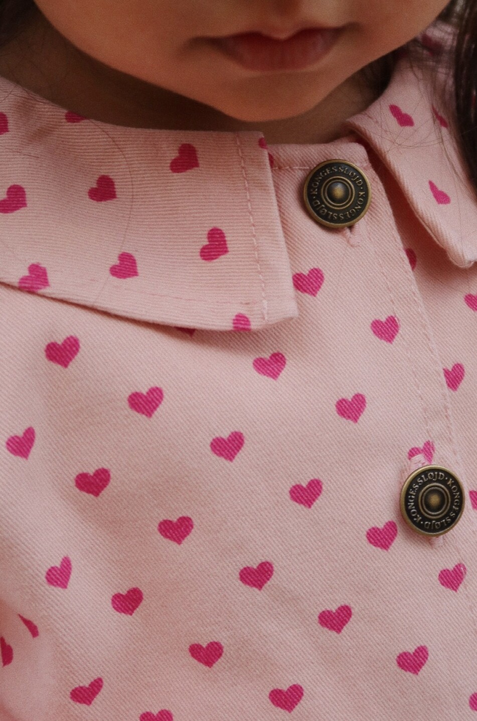 KONGES SLØJD Mädchen-Kurzjacke aus Köper mit Herzmuster Nola Mädchen ROSA 5