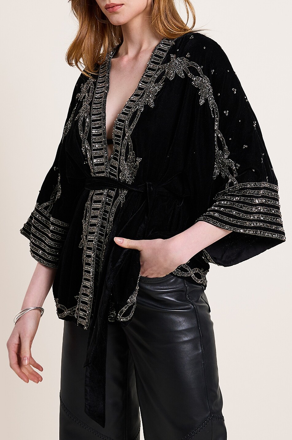 SCARLETT POPPIES Starlight embroidered plush velvet kimono Women BLACK 5