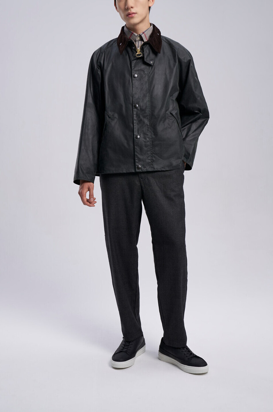 BARBOUR Short waxed canvas jacket with shirt collar Men GREEN 2