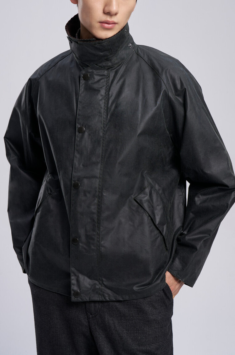 BARBOUR Short waxed canvas jacket with shirt collar Men GREEN 6