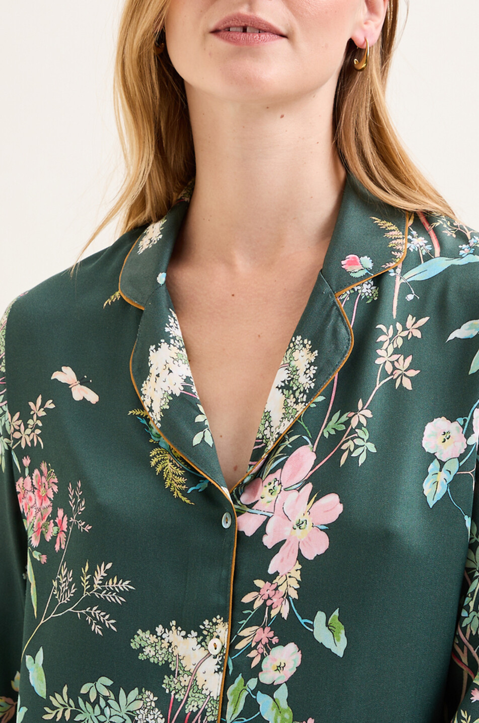 LAURENCE TAVERNIER Satin-Pyjama mit Blumenmuster Contes Damen GRÜN 4