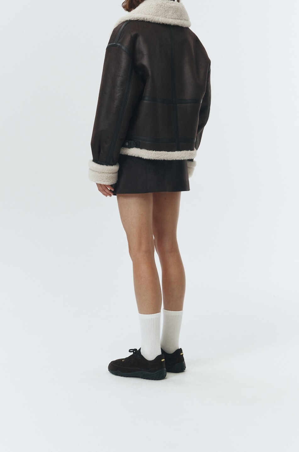 DUNST Manteau court en cuir synthétique à col fourré Femme MARRON 4