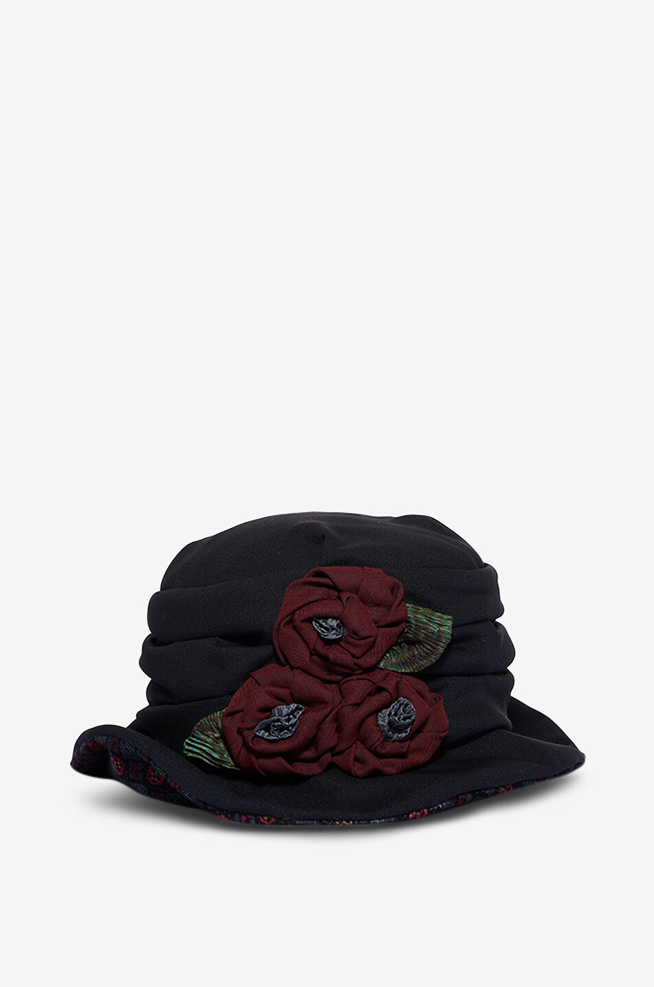Chapeau cloche avec application de roses