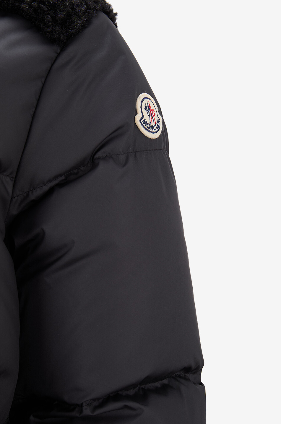 MONCLER Kurze Steppjacke aus technischem Gewebe mit Stehkragen Esnaie Damen SCHWARZ 3