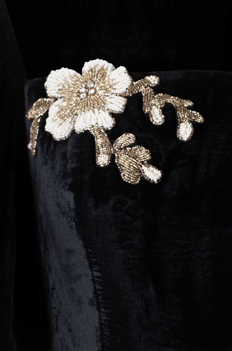 ROSEWATER HOUSE Top à basque en velours Celeste Femme NOIR 3