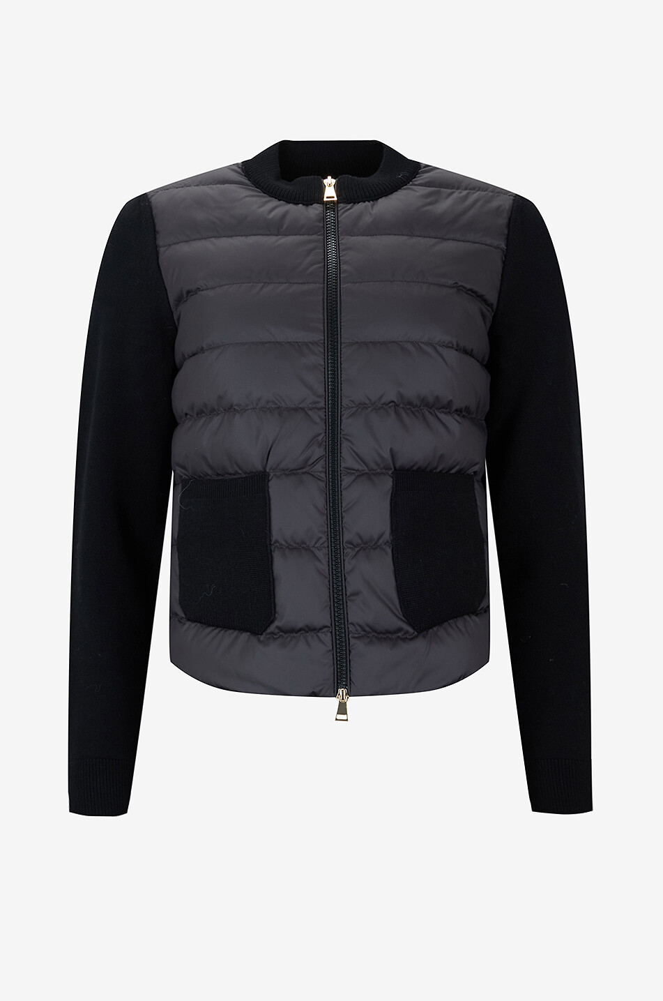 Gesteppte Strickjacke aus technischem Stoff mit Rundhalsausschnitt