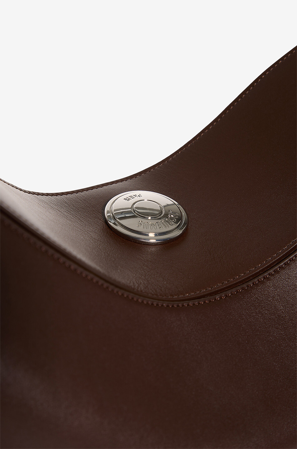 JACQUEMUS Sac porté épaule demi-lune en cuir lisse Ovalo Femme MARRON 5