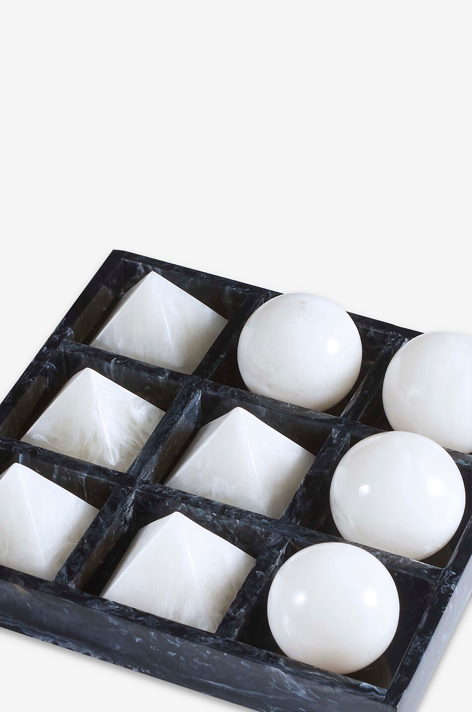 JONATHAN ADLER Jeu de morpion en noir et blanc Como Black & White Tic-Tac-Toe Maison MULTICOLORE 4