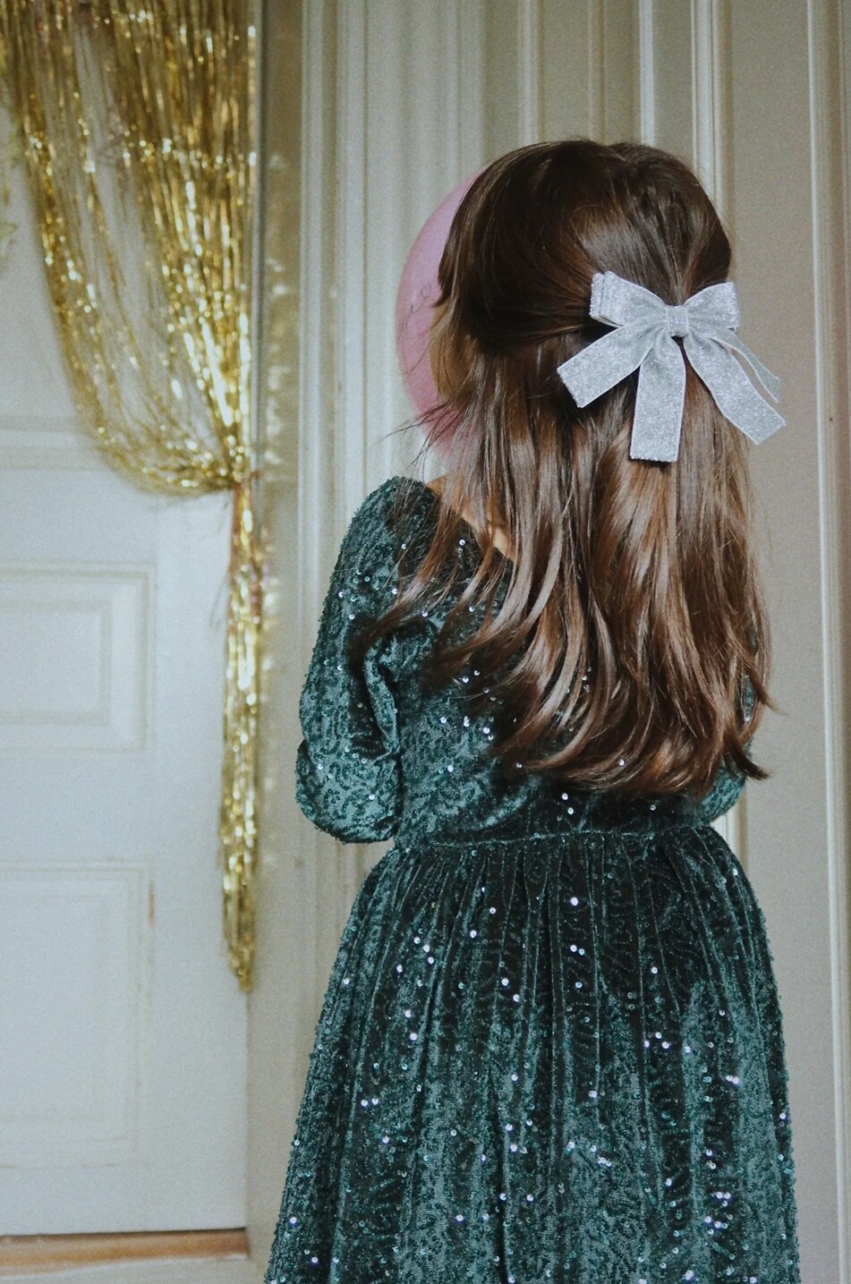 KONGES SLØJD Barrette nœud en velours scintillant fille Fille GRIS 3