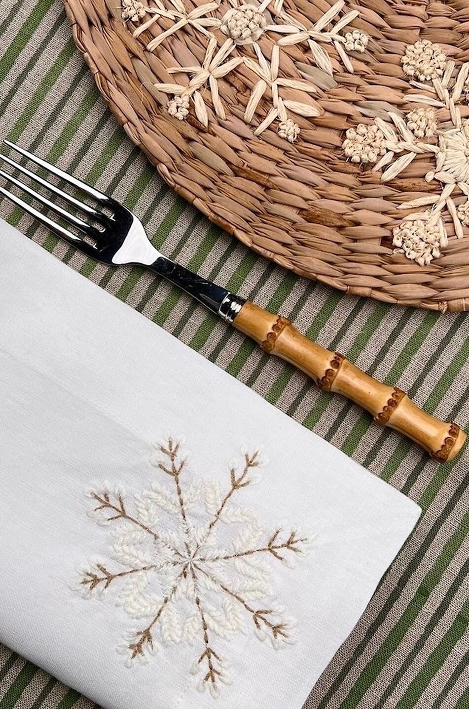 THE TABLE LOVE Serviette de table brodée à la main Snowflake Maison BEIGE 3