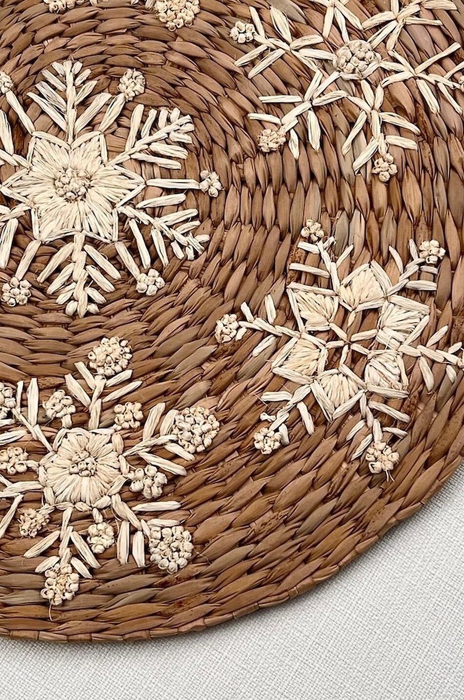 THE TABLE LOVE Snowflake embroidered round raphia placemat Home BEIGE 2
