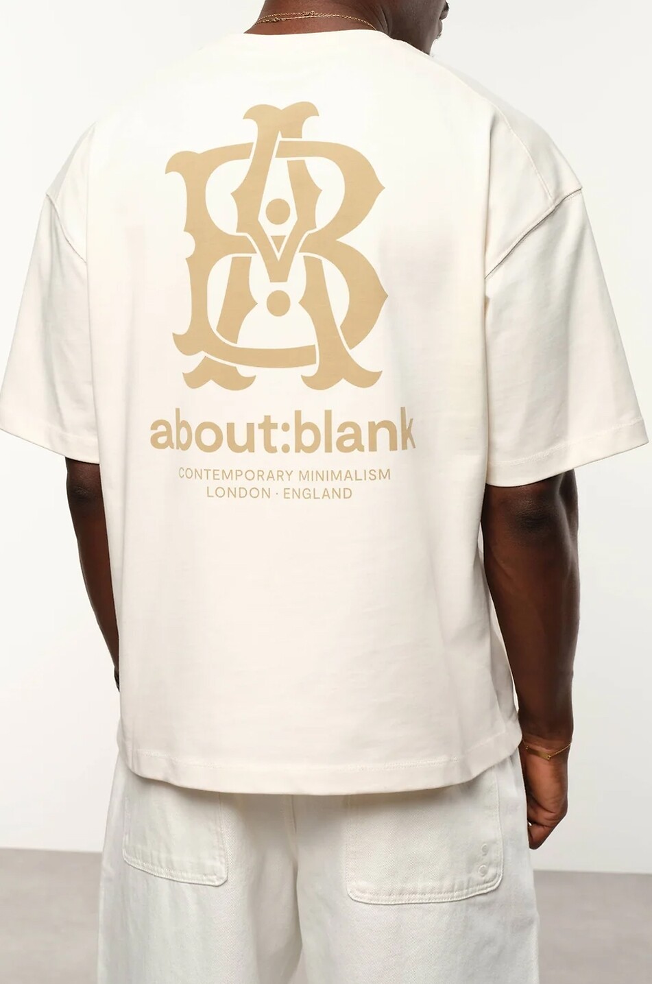 ABOUT:BLANK Emblem round-neck jersey T-shirt Men EGGSHELL 4
