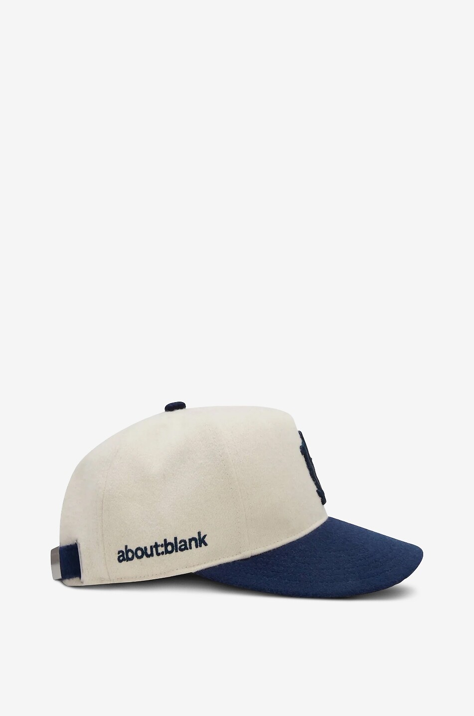 ABOUT:BLANK Monogram bicolour flannel cap Men EGGSHELL 2