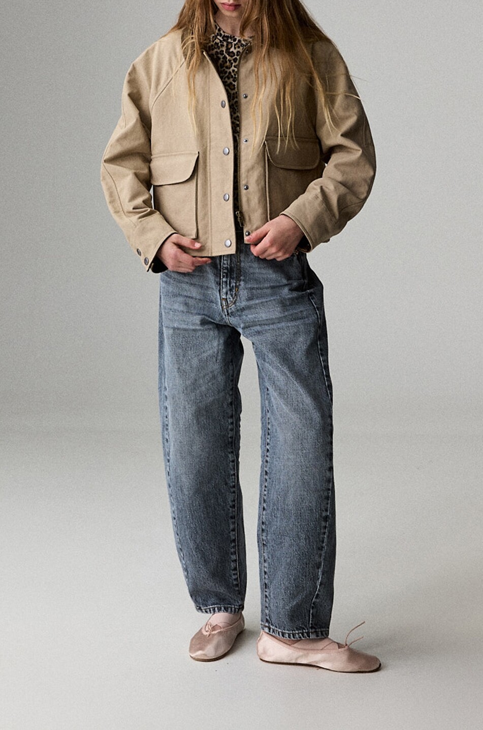 BELLEROSE Kurze leichte Mädchen-Jacke aus gefütterter Leinwand Hack Mädchen BEIGE 3