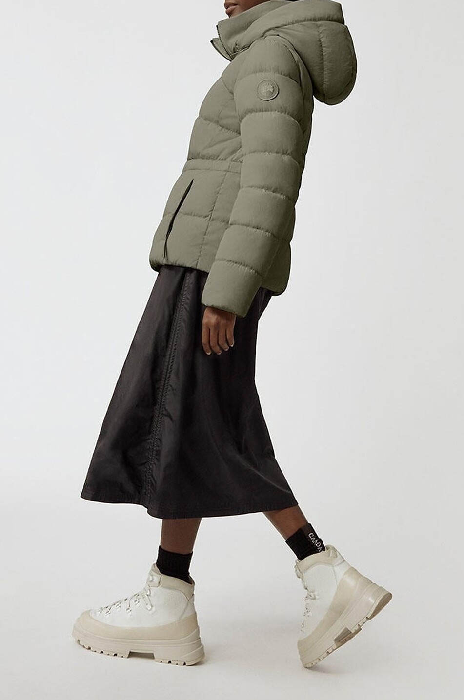 CANADA GOOSE Kurze Daunenjacke mit Kapuze Aurora Damen GRÜN 3