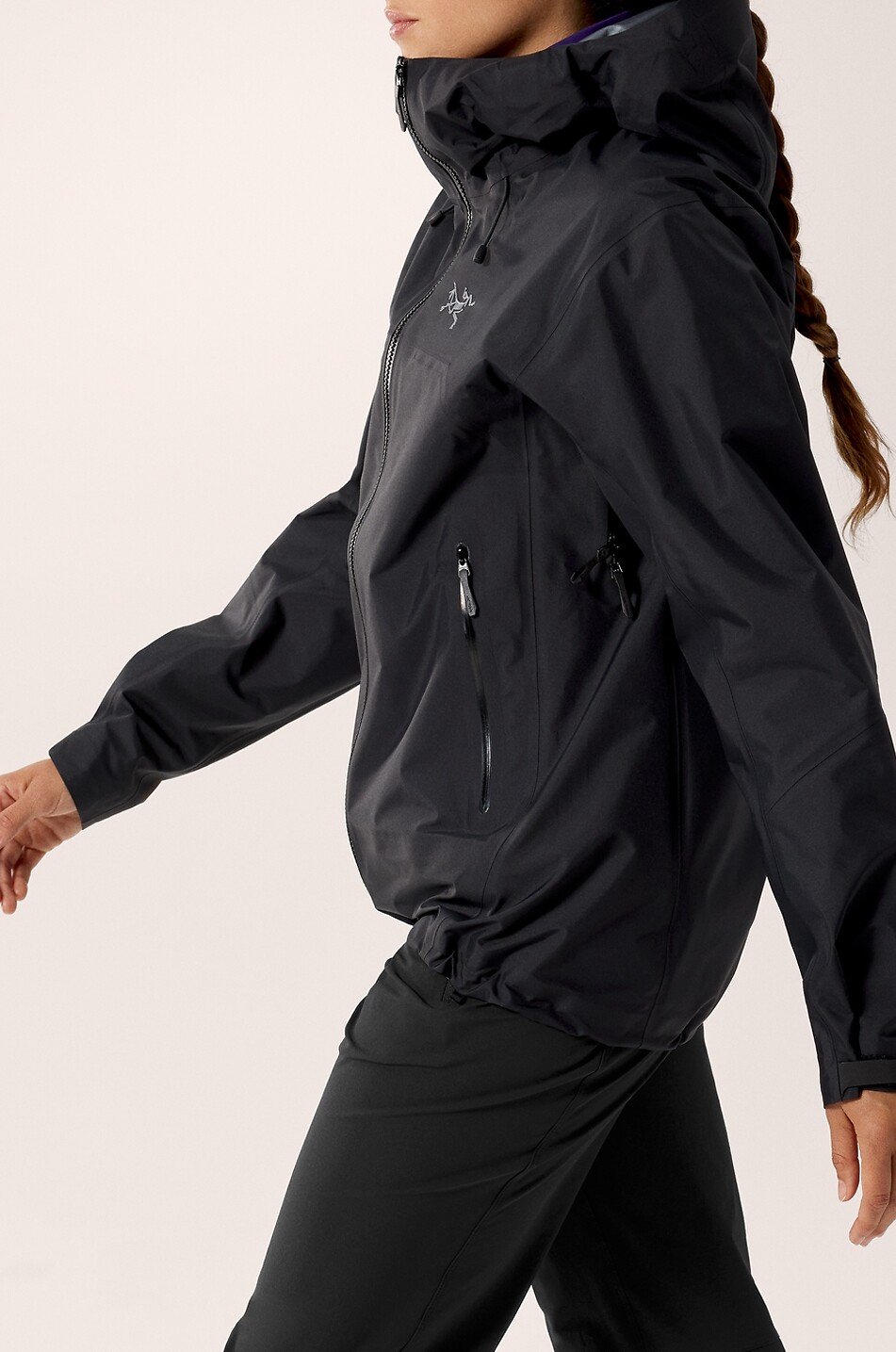 ARC'TERYX Beta SL Gore-Tex hooded windbreaker jacket Women BLACK 5
