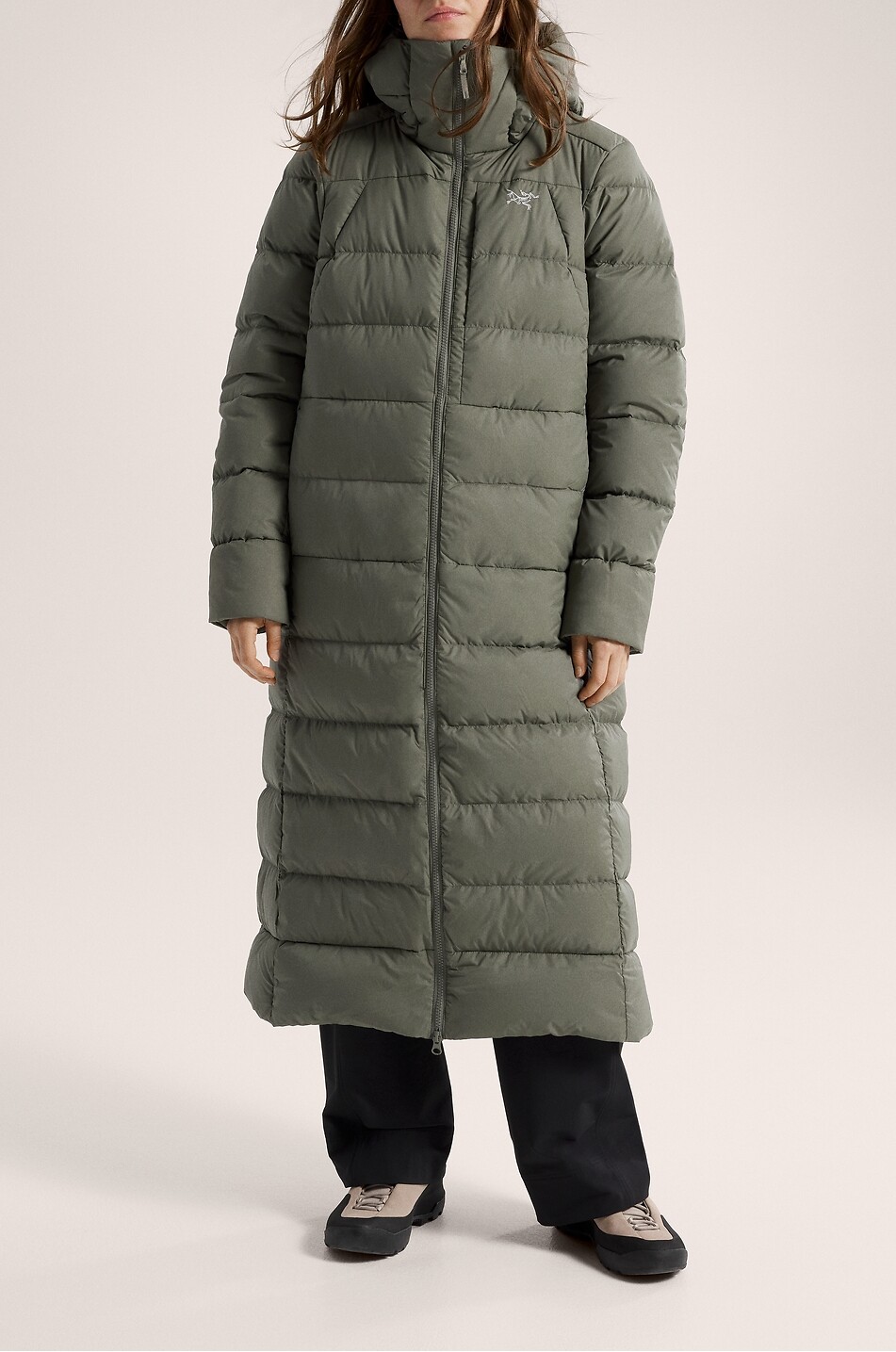 ARC'TERYX Thorium long quilted hooded technical fabric parka Women KHAKI 3