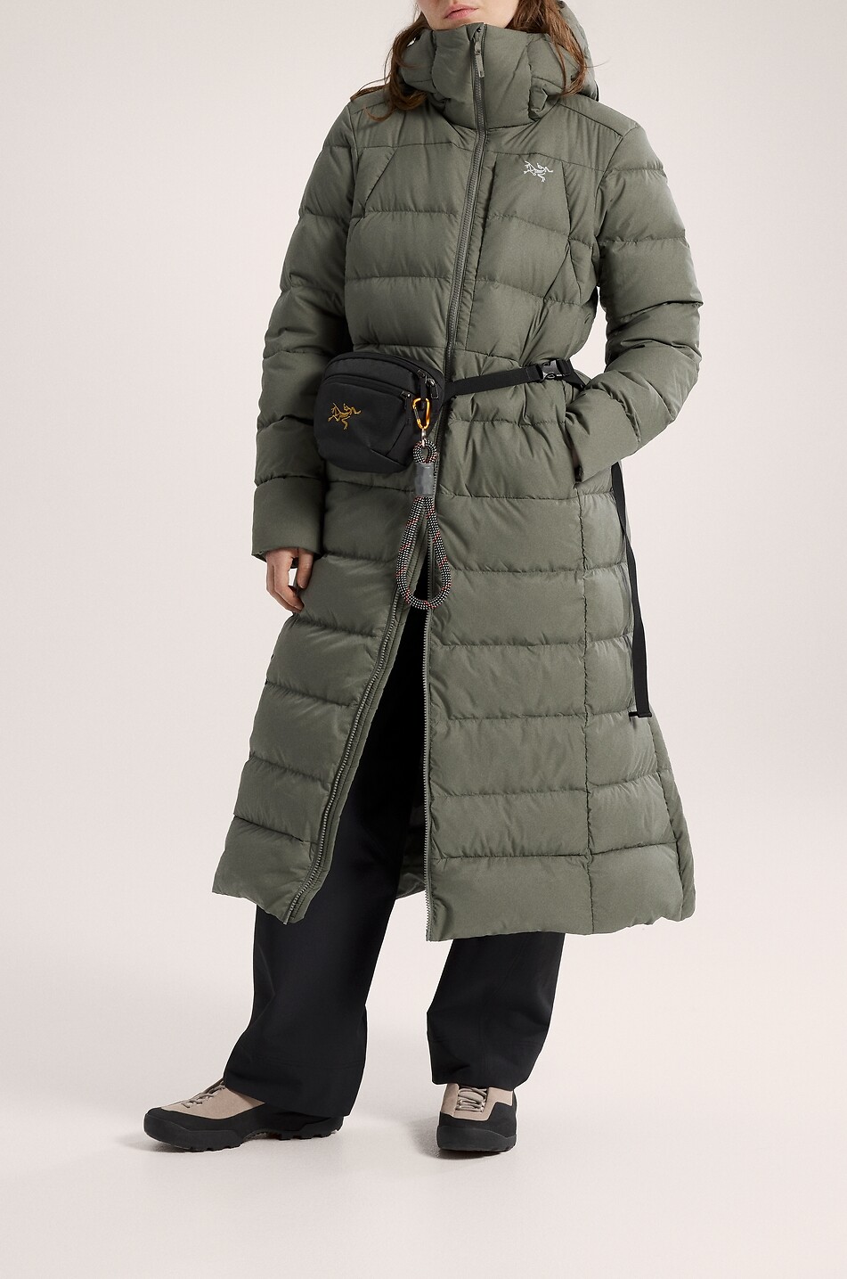 ARC'TERYX Thorium long quilted hooded technical fabric parka Women KHAKI 5