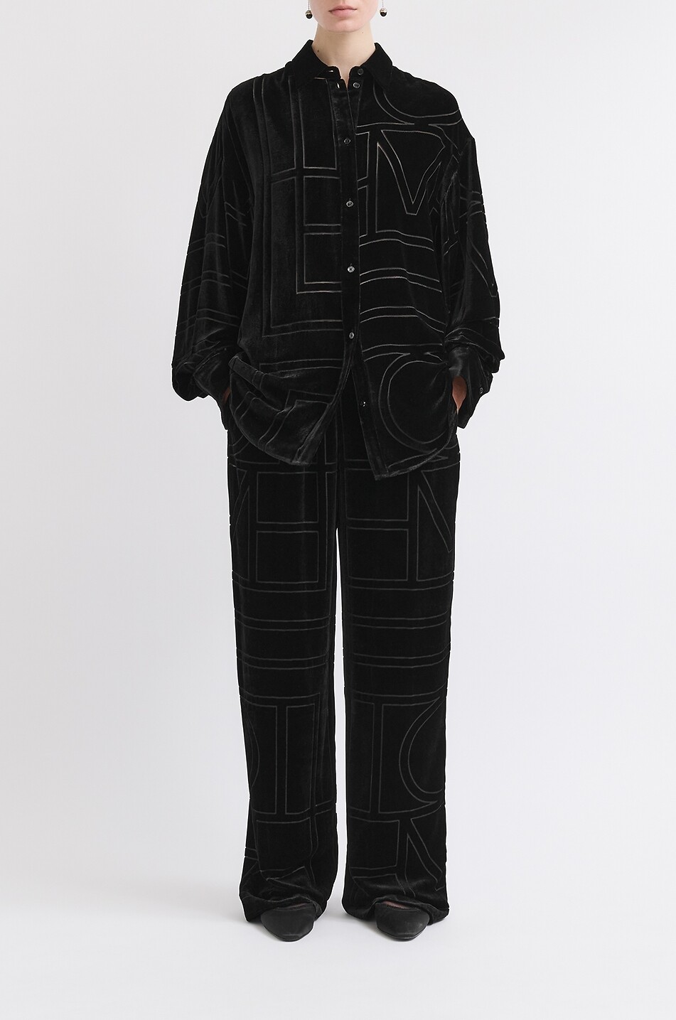 TOTEME Oversize-Hemd mit Motiv Monogram Devoré PJ Damen SCHWARZ 3