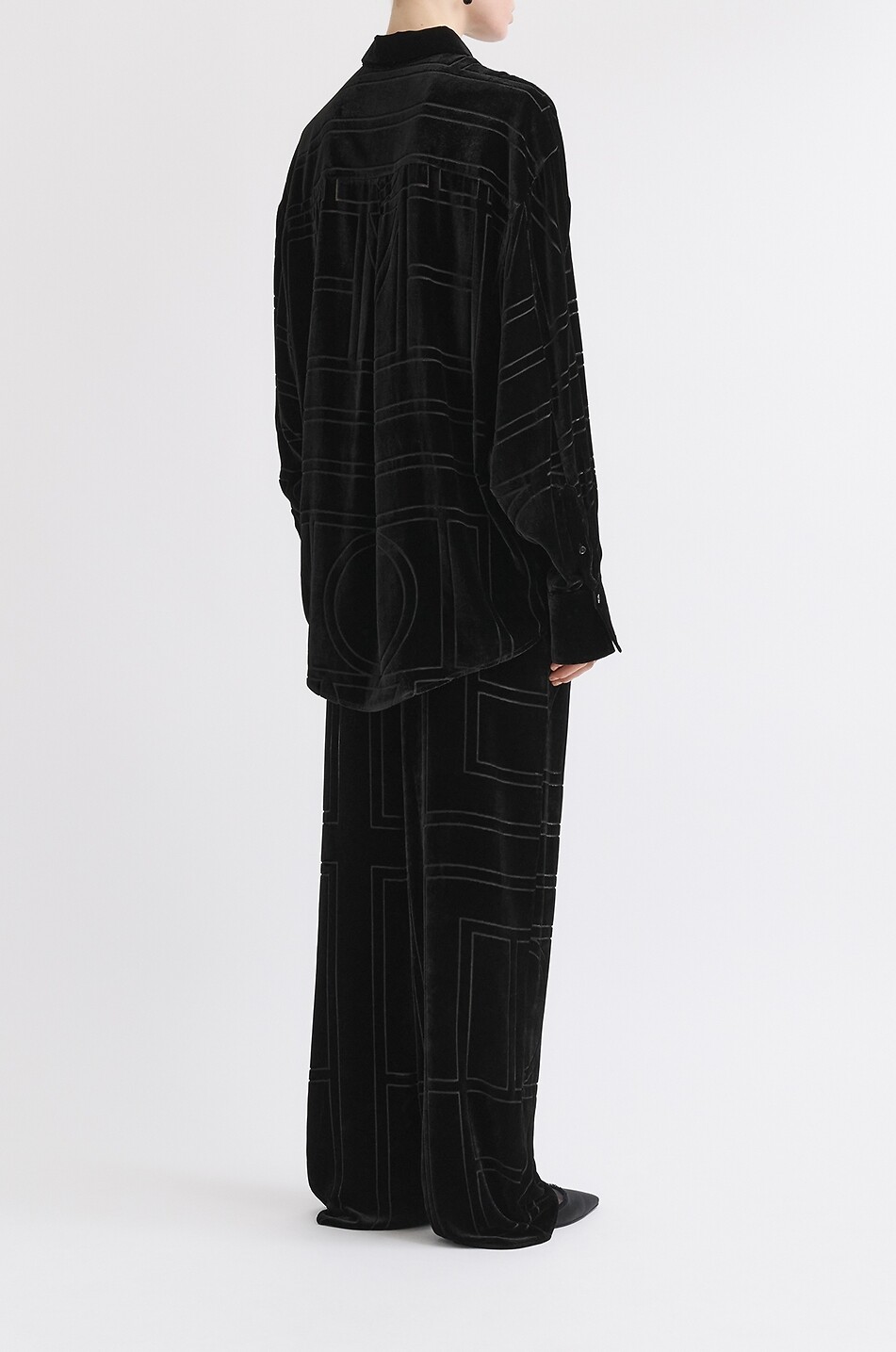 TOTEME Oversize-Hemd mit Motiv Monogram Devoré PJ Damen SCHWARZ 4