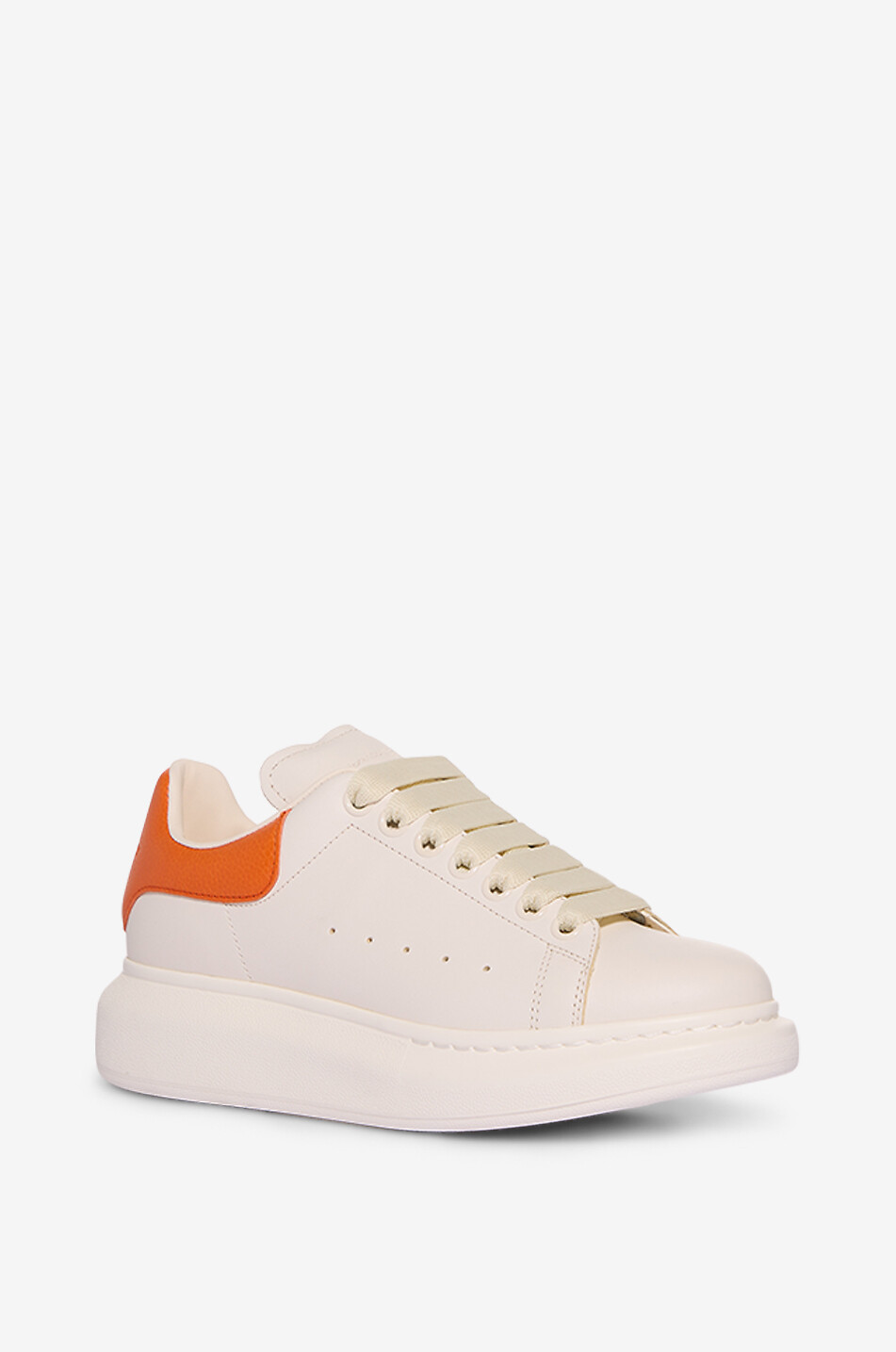 Niedrige Glattleder-Sneakers mit genarbtem Leder Oversized