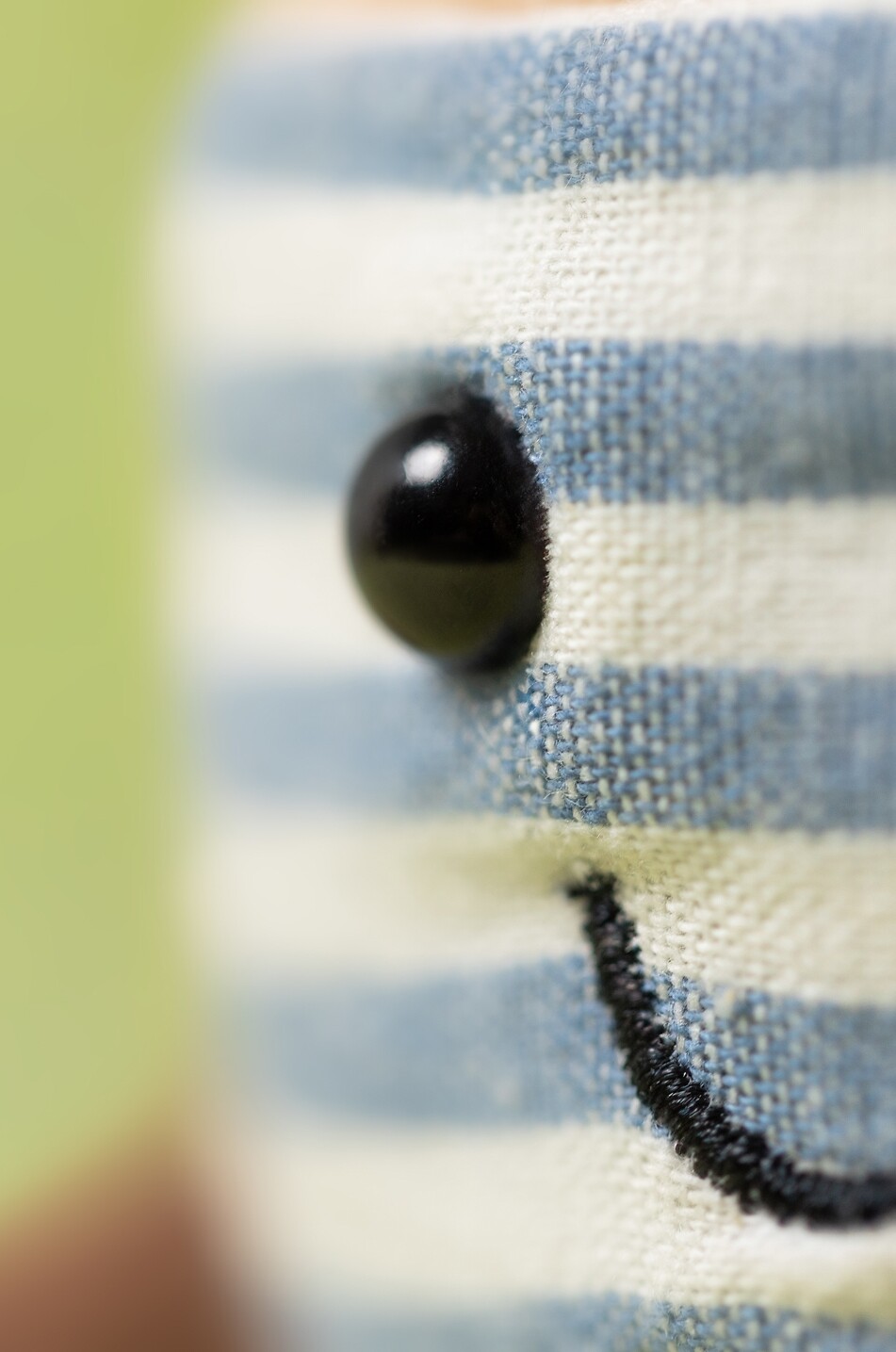 JELLYCAT Amuseables Eggetha Egg & Lance Soldier plush egg  MULTI COLOURED 2