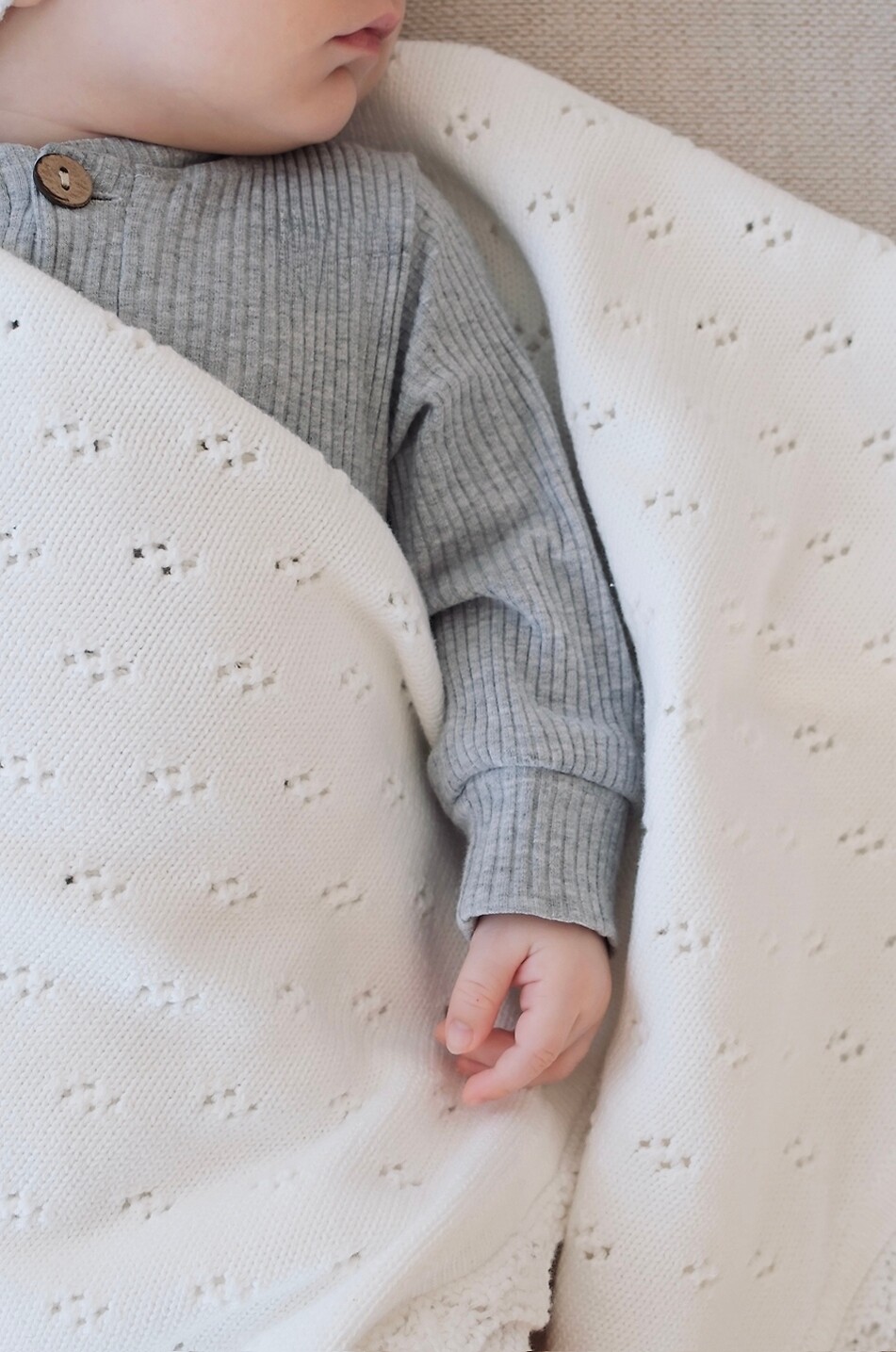 MARELLE Coffret soin et couverture bébé La Box Cadeau Bébé Incolore 4
