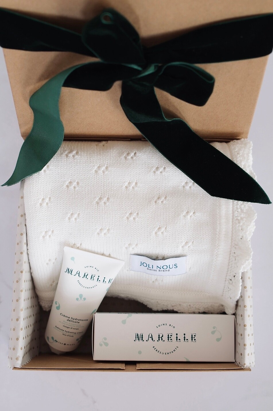 MARELLE Coffret soin et couverture bébé La Box Cadeau Bébé Incolore 5