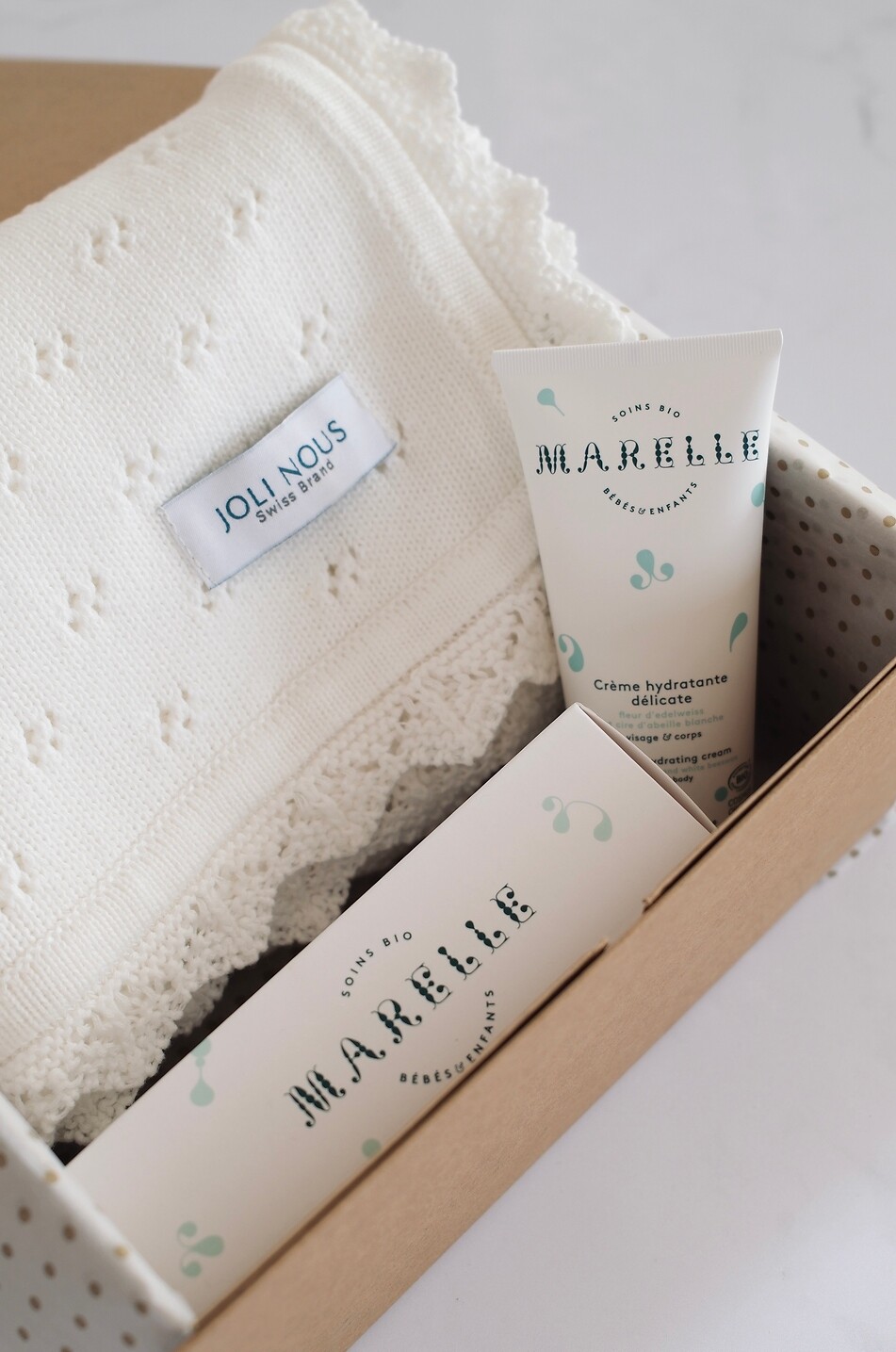 MARELLE Coffret soin et couverture bébé La Box Cadeau Bébé Incolore 2