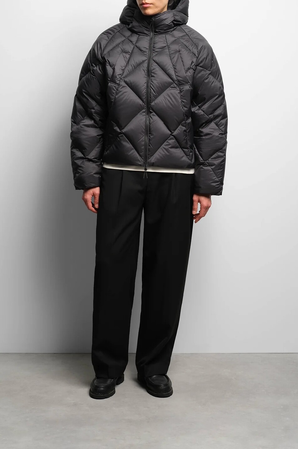 ABOUT:BLANK Kurze gesteppte Daunenjacke mit Kapuze Puffer Herren SCHWARZ 3