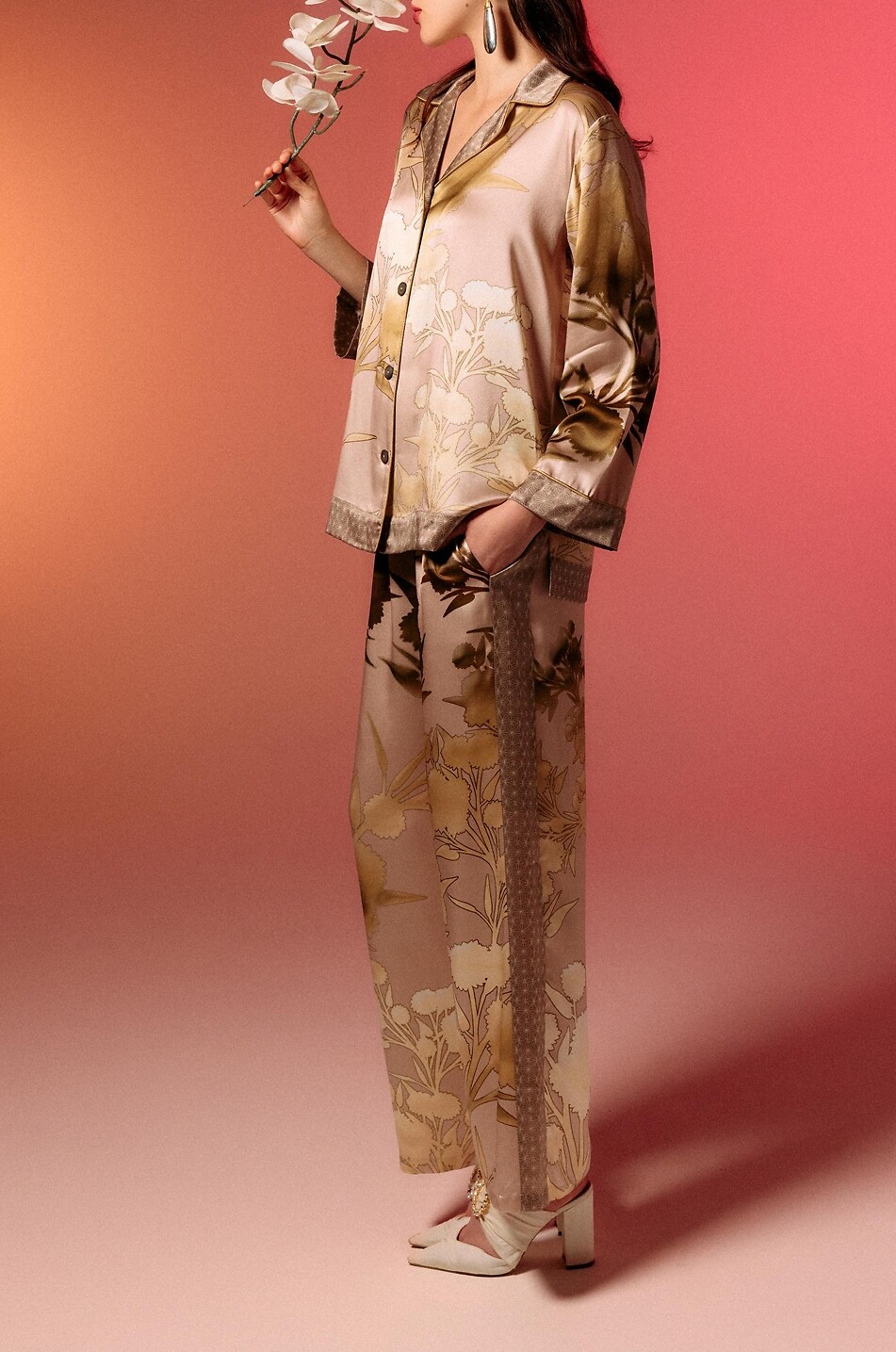 KARMA ON THE ROCKS Pyjama imprimé floral en satin irisé Isa Femme MULTICOLORE 5