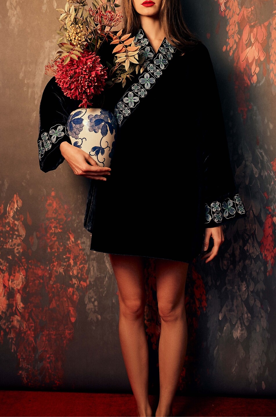 KARMA ON THE ROCKS Hanten embroidered velvet short Japanese jacket Women DARK BLUE 4