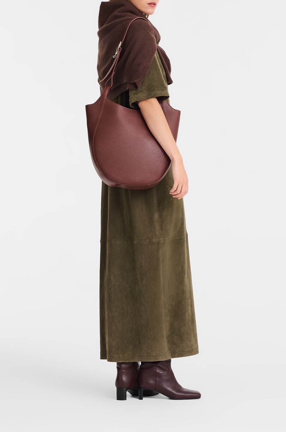 LONGCHAMP Abgerundete Schultertasche aus genarbtem Leder Le Foulonné L Damen BRAUN 3