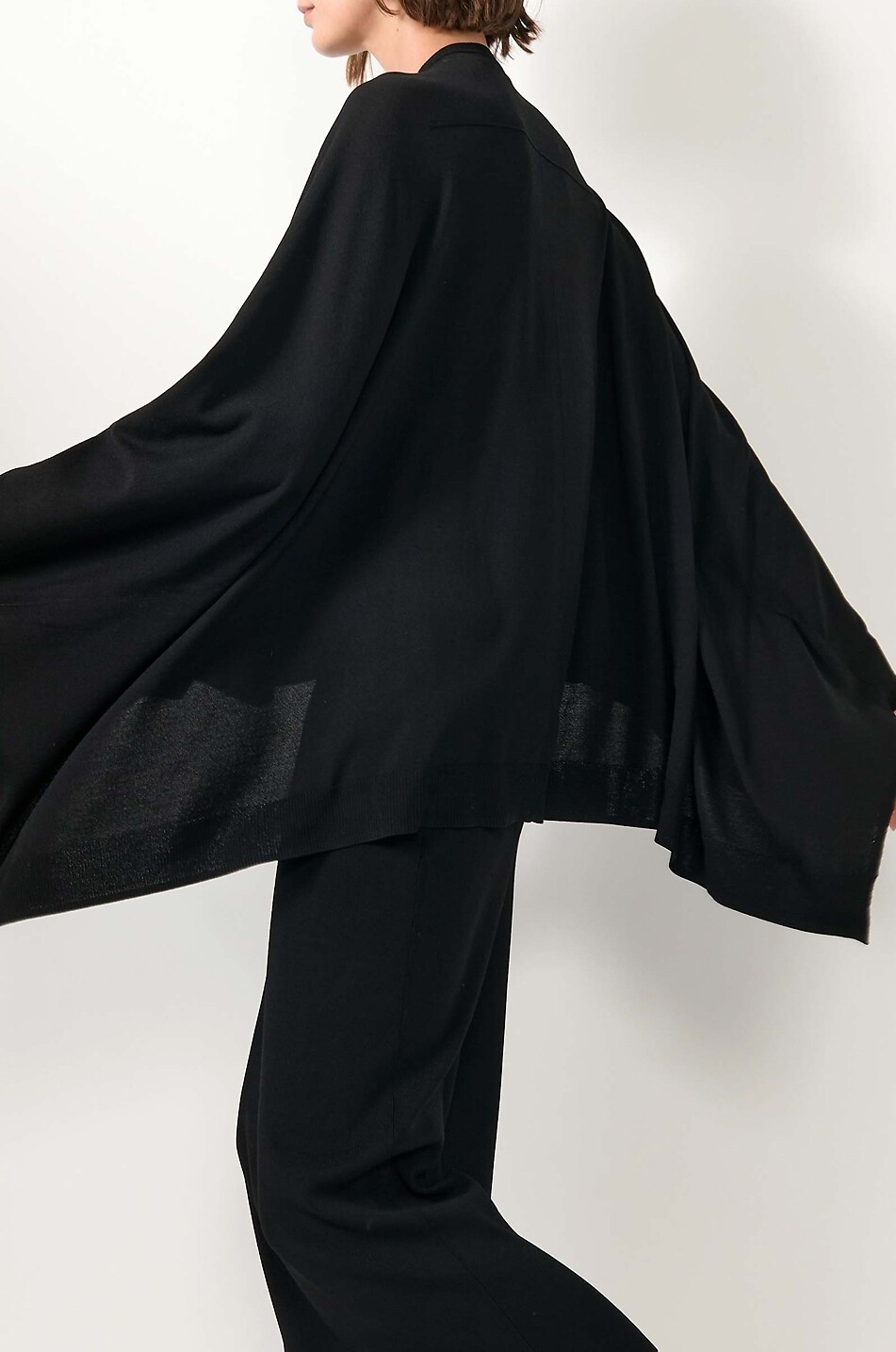 BARBARA BUI Oversize-Pullover mit Rundhalsausschnitt und Fledermausärmeln Damen SCHWARZ 3