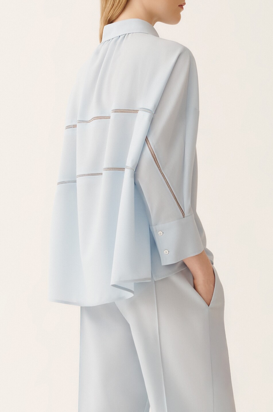FABIANA FILIPPI Chemise raccourcie en laine légère à empiècements transparents Femme BLEU CLAIR 4