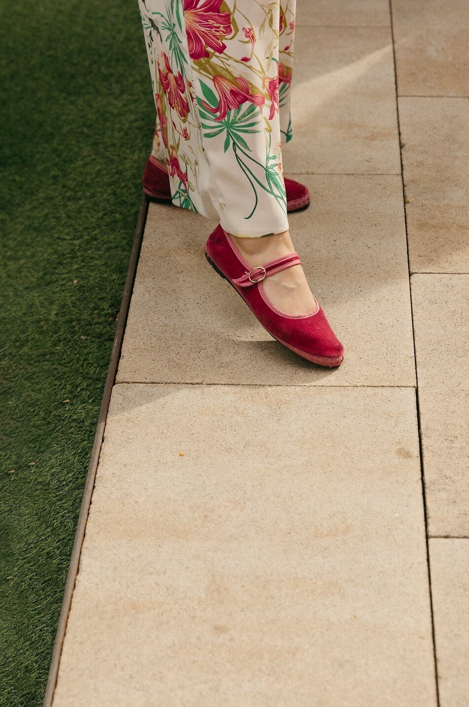 FLABELUS Aurélie round-toe cotton velvet Mary Jane ballet flats Women RED 6