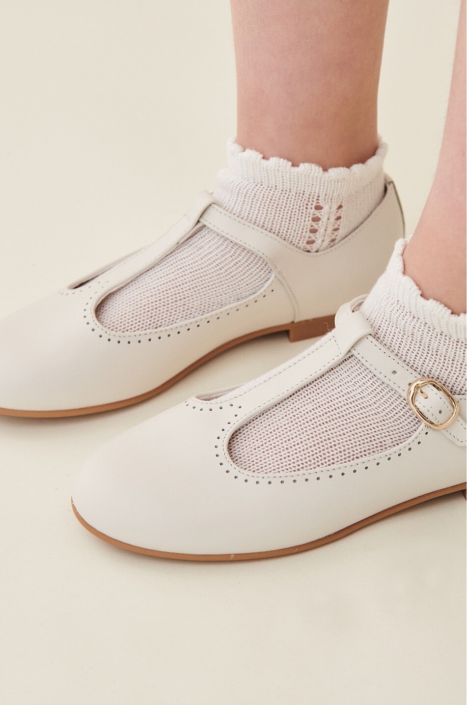 LA COQUETA Salomés en cuir fille T-Bar Ivory Fille BLANC CASSE 3