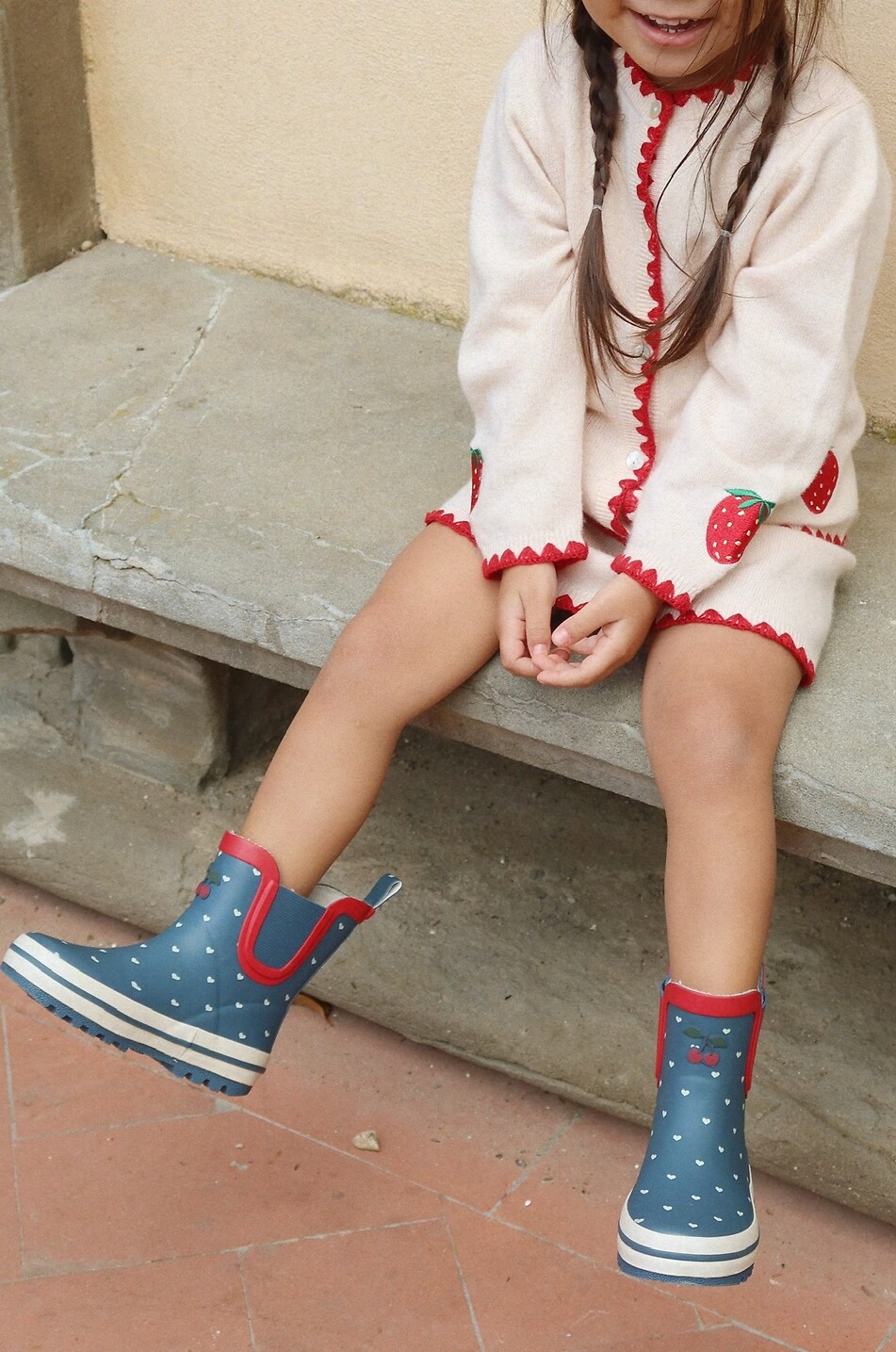 KONGES SLØJD Colette Strawberry embroidered wool knit short dress for girls Girl LIGHT PINK 3