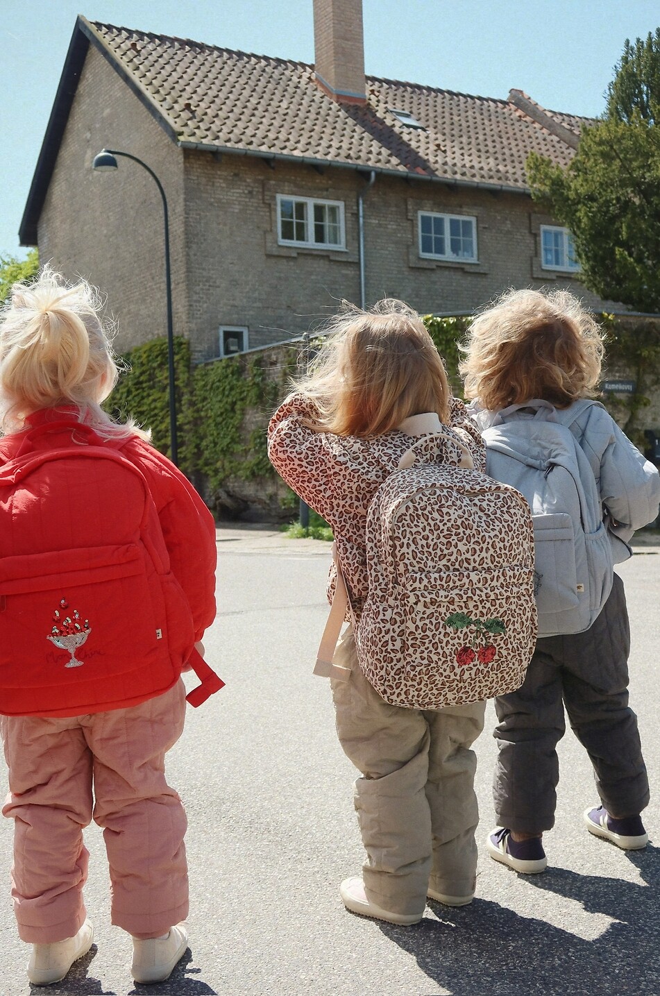 KONGES SLØJD Sac à dos matelassé brodé garçon Juno In It To Win Laurel Oak Garçon KAKI 3