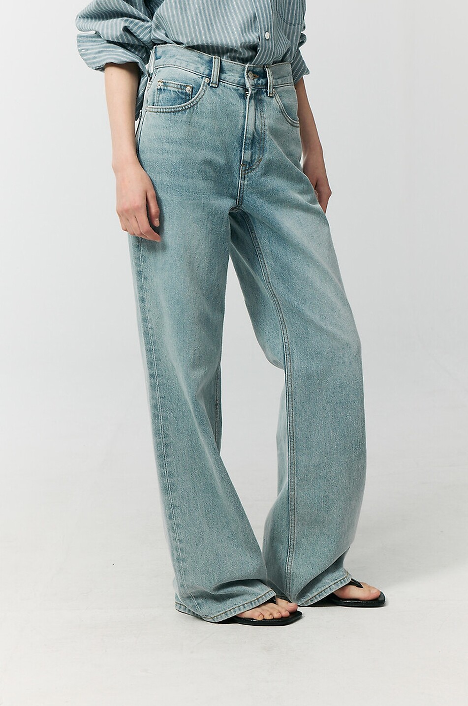 DUNST Jean évasé décontracté en denim de coton délavé Femme BLEU CLAIR 5