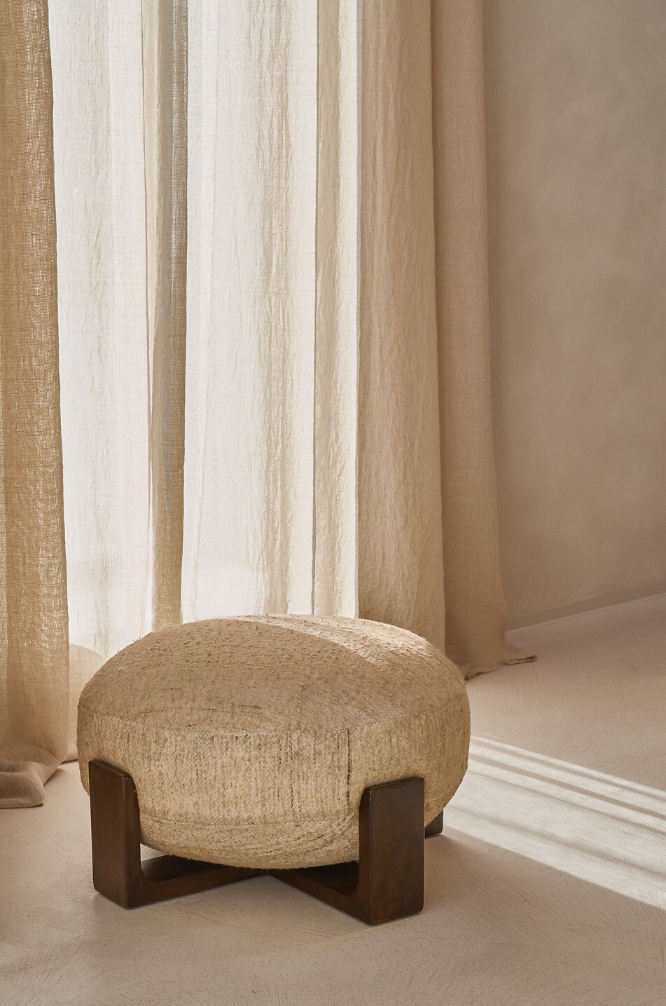 POMAX Pouf rond en bois de manguier et laine Milena - H40 Maison MARRON 2