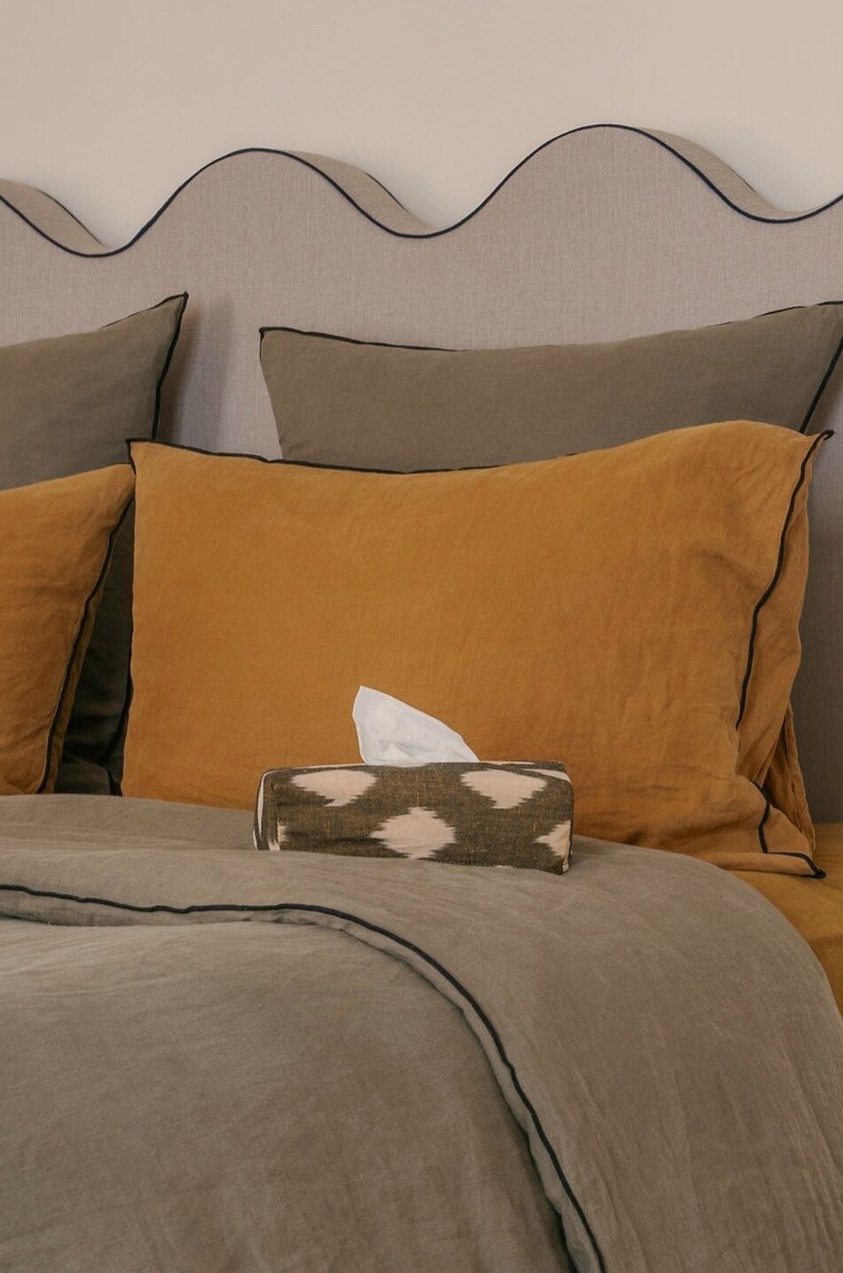 LA CASANO Voile de Tendresse Ikat Tea Leaves rectangular tissue box cover Home KHAKI 3