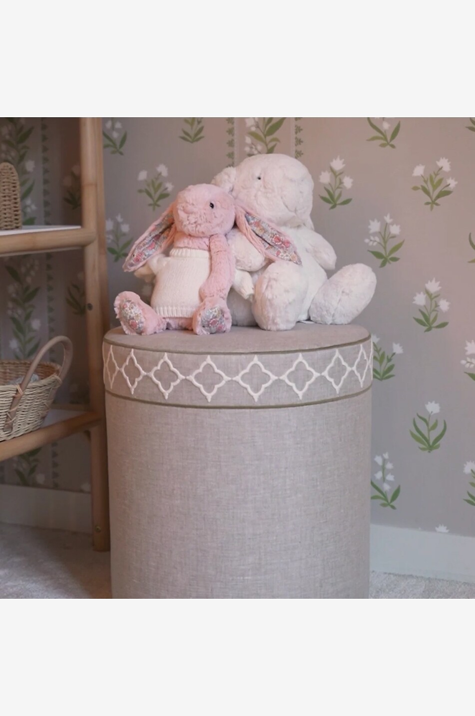 LA CASANO Ogee Lueur d'Ivoire piped natural linen cylindrical pouffe Home BEIGE 4
