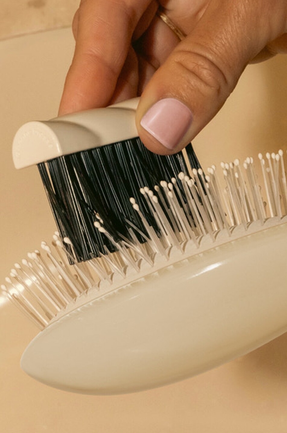 LA BONNE BROSSE Brosse de nettoyage pour brosse à cheveux Unisexe Incolore 3