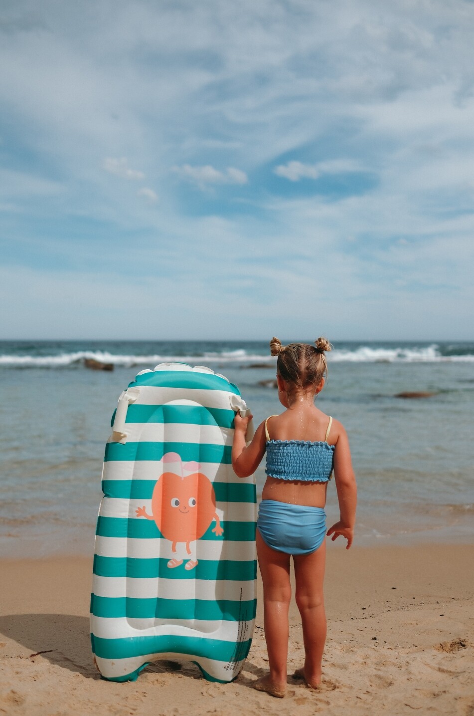 SUNNYLIFE Kinder-Surfmatratze Poppy the Peach Green Stripe Unisex GRÜN 3