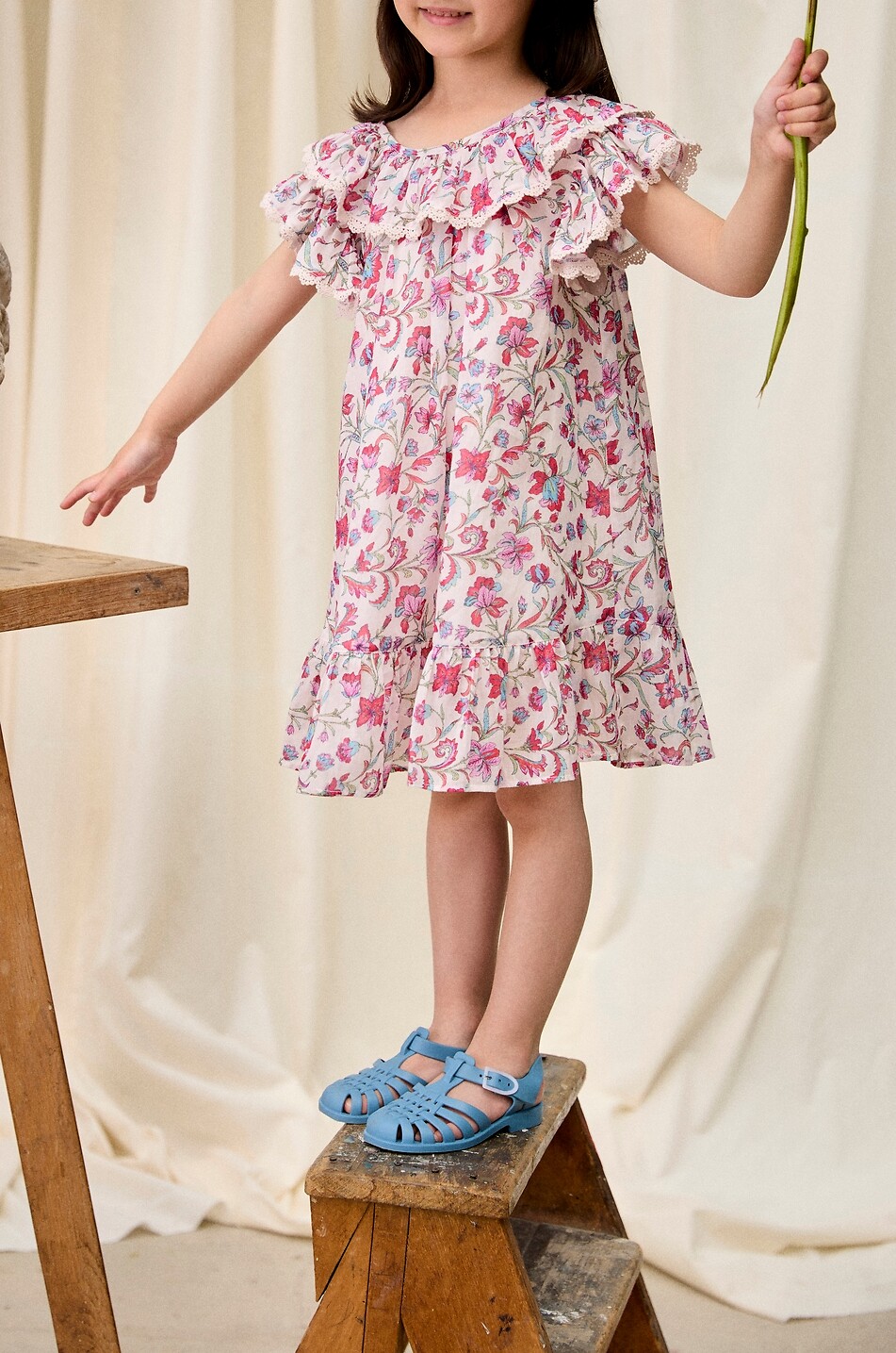 LOUISE MISHA Natiyana girls' short floral printed organic cotton dress Girl Light beige 2